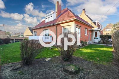 Maison - 122 m² - 7 pièces