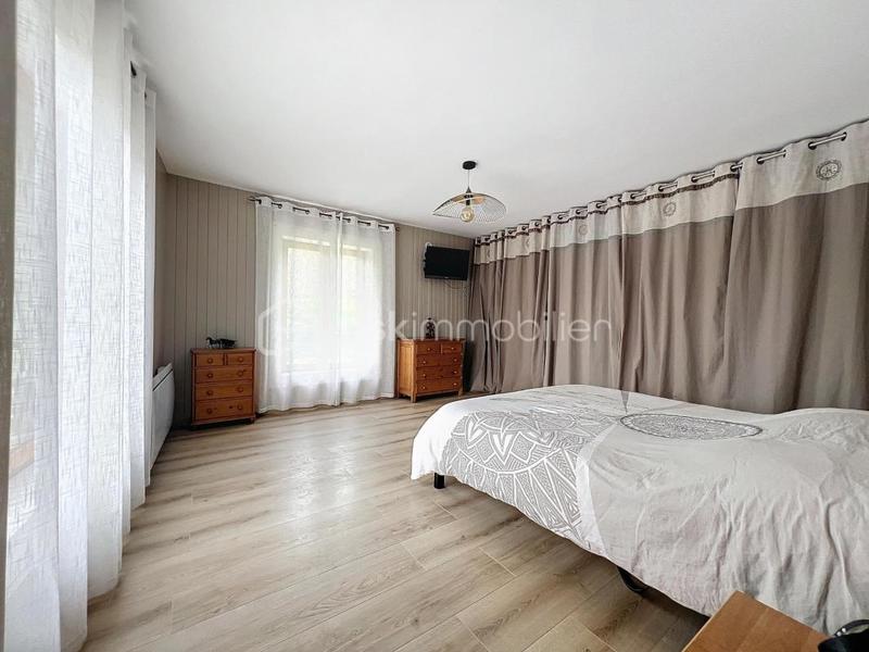 Maison en pierre - 160 m² - 6 pièces