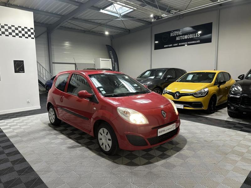 Renault Twingo II (X44) 1.2 i 16v 75 cv