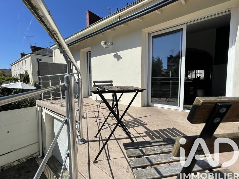 Maison de ville - 147 m² - 9 pièces