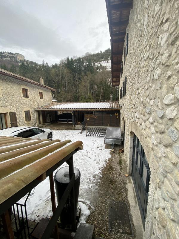 Maison - 180 m² - 8 pièces