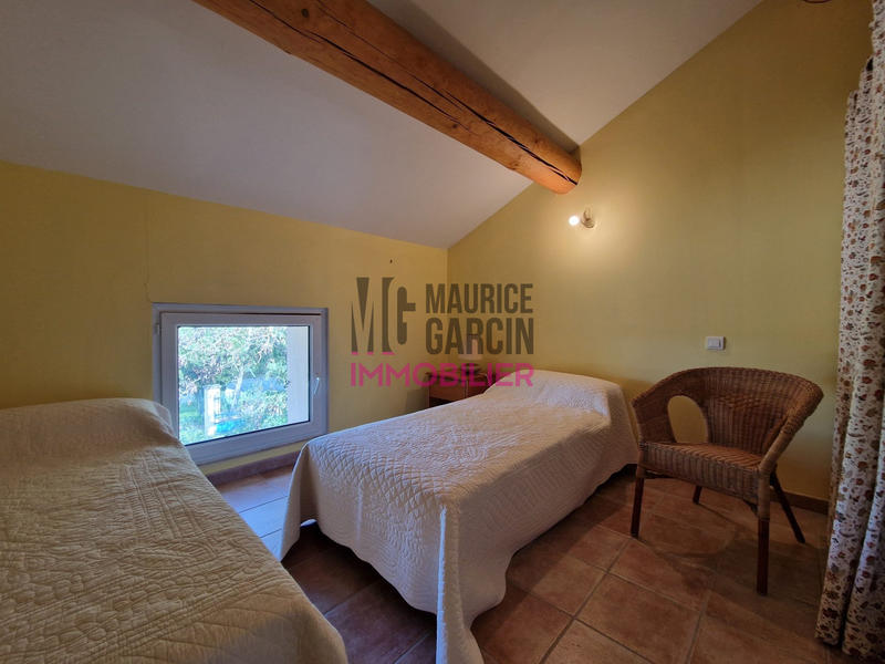 Maison - 187 m² - 7 pièces