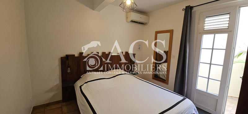 Maison - 177 m² - 8 pièces