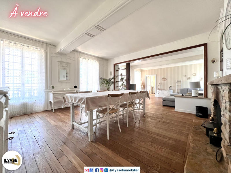 Maison - 356 m² - 11 pièces