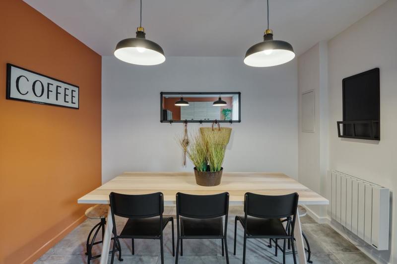 Maison - 187 m² - 10 pièces