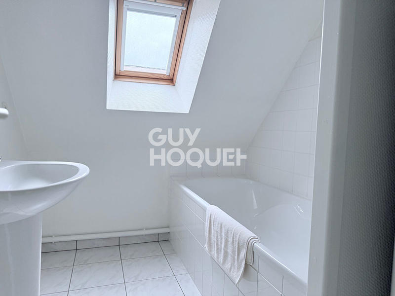 Maison - 93 m² - 6 pièces