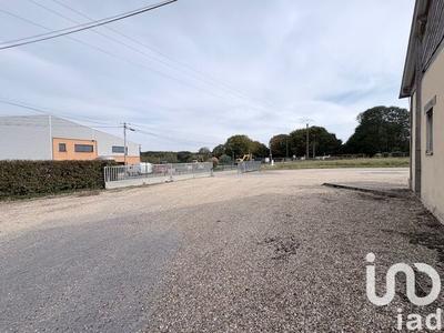 Maison - 2 105 m² - 10 pièces