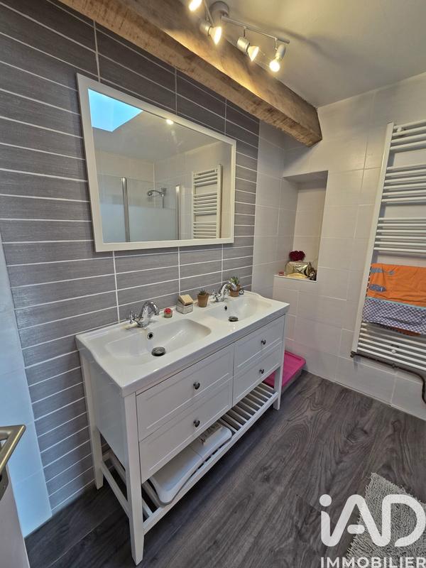 Maison - 121 m² - 5 pièces