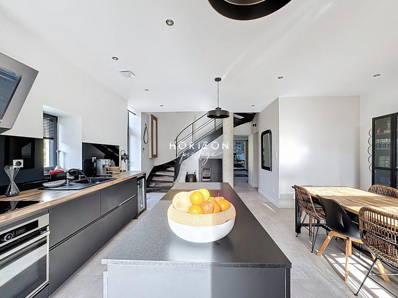 Maison ancienne - 145 m² - 7 pièces