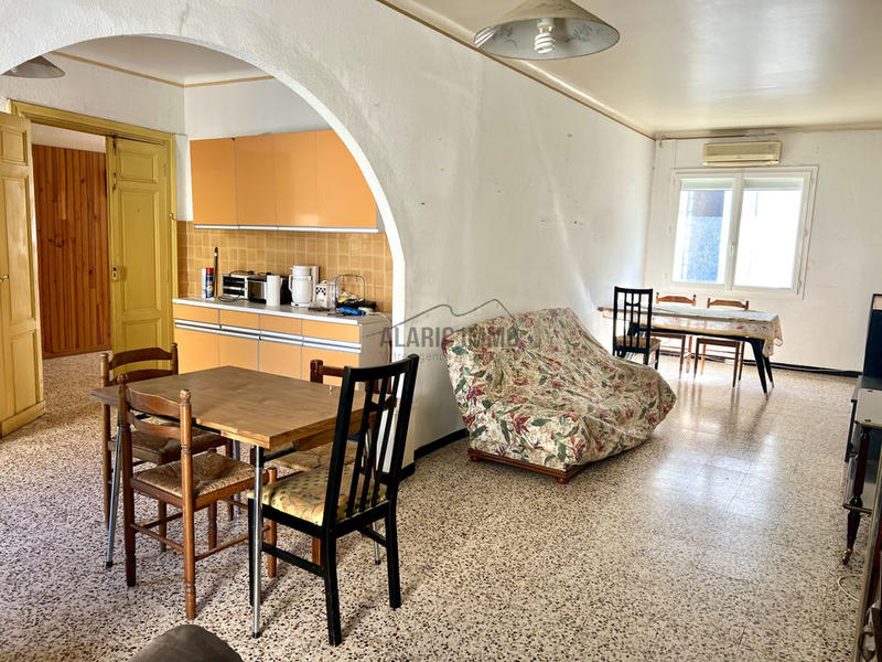 Maison - 250 m² - 5 pièces