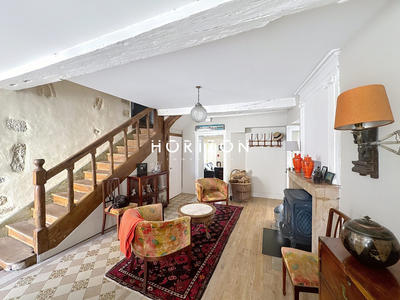 Maison ancienne - 266 m² - 10 pièces