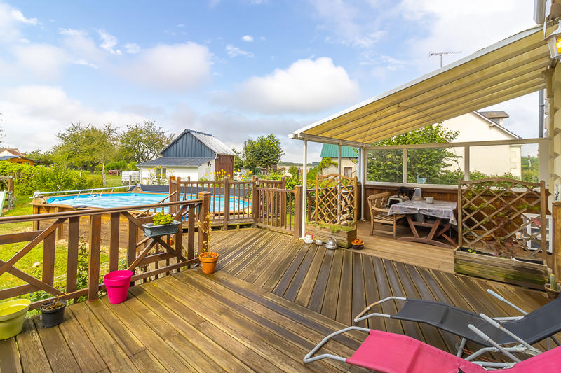 Propriété - 202 m² - 11 pièces