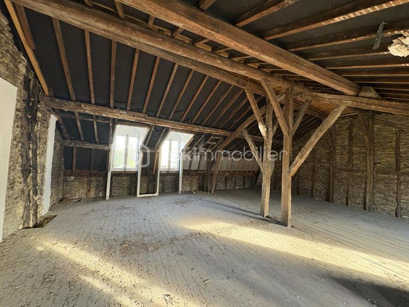 Immeuble - 187 m² - 9 pièces