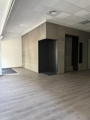 Local commercial - 96 m² - 5 pièces