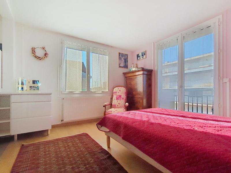 Appartement - 121 m² - 6 pièces