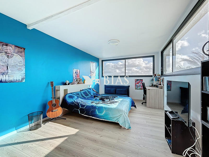 Maison contemporaine - 172 m² - 5 pièces