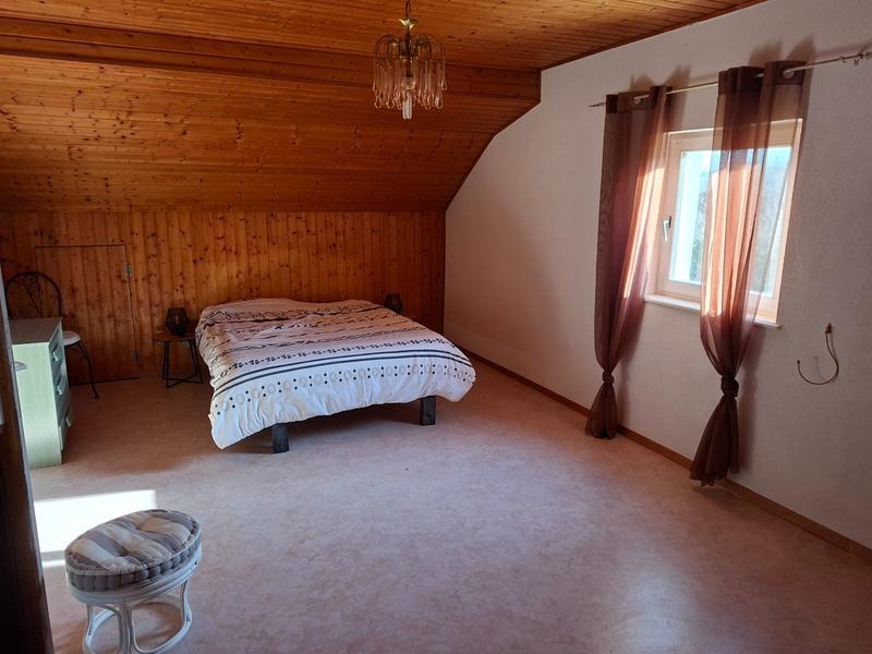 Maison - 196 m² - 7 pièces