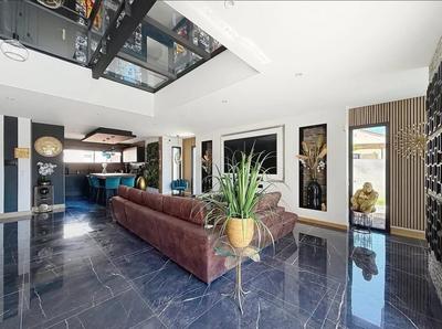 Maison - 173 m² - 5 pièces