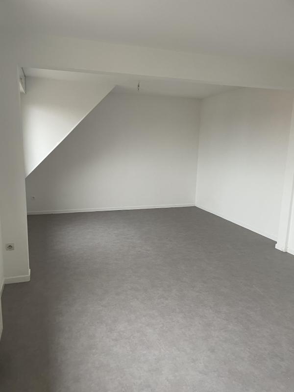 Appartement ancien - 72 m² - 3 pièces