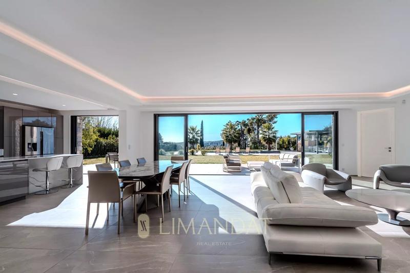 Villa - 275 m² - 7 pièces