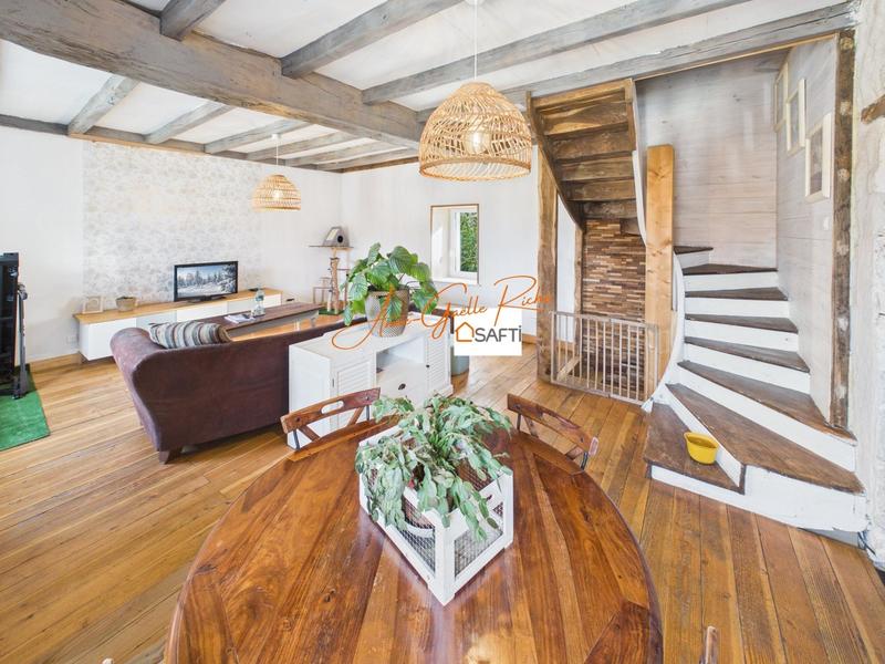 Maison - 145 m² - 12 pièces