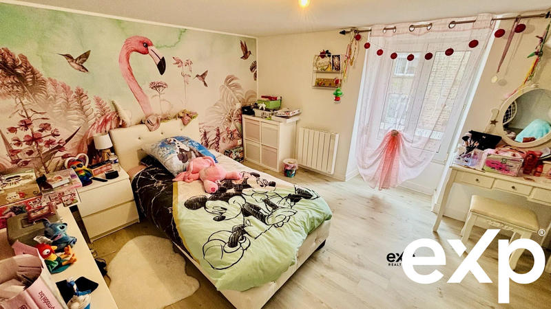 Maison traditionnelle - 185 m² - 6 pièces