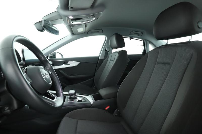 Audi A4 35 Tdi Design s tronic 163 ch