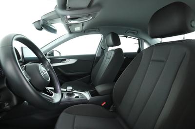 Audi A4 35 Tdi Design s tronic 163 ch