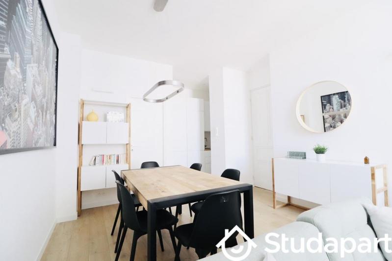 Chambre - 12 m² - 1 pièce