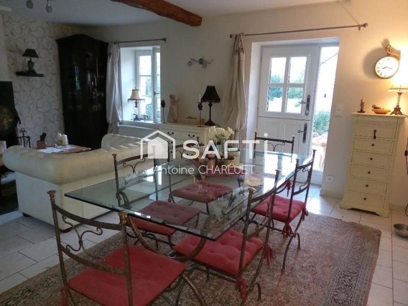 Maison - 360 m² - 10 pièces