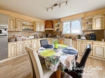 Maison - 152 m² - 7 pièces