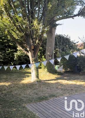 Maison - 204 m² - 8 pièces