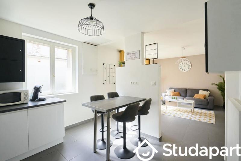 Chambre - 14 m² - 1 pièce