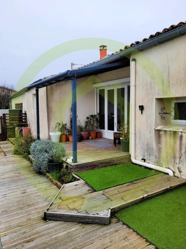 Maison - 236 m² - 7 pièces