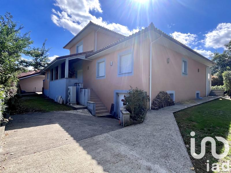 Maison - 196 m² - 7 pièces