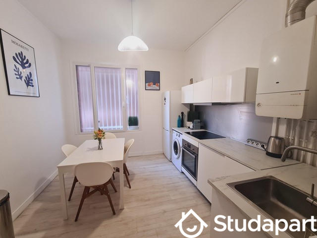 Chambre - 13 m² - 1 pièce