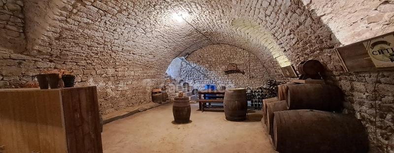 Maison - 174 m² - 11 pièces