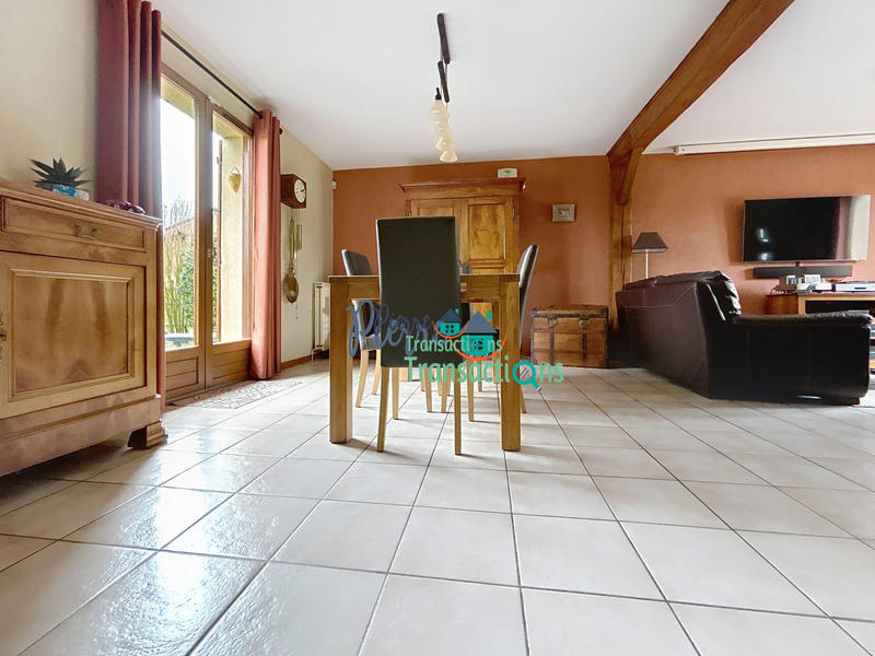 Maison - 104 m² - 5 pièces