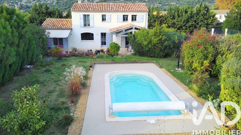 Maison - 136 m² - 4 pièces