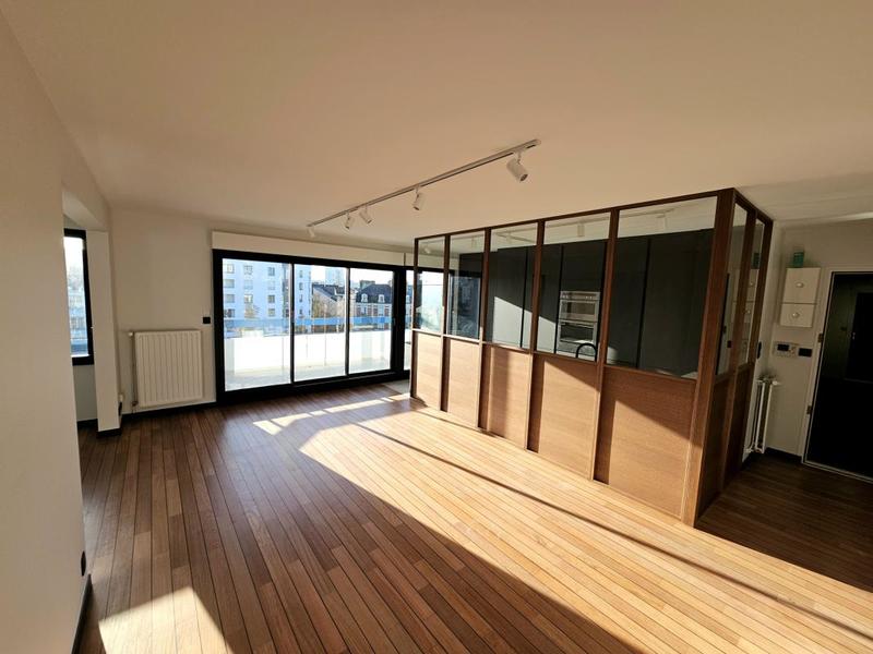 Appartement - 92 m² - 5 pièces