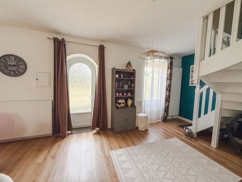 Maison - 175 m² - 8 pièces