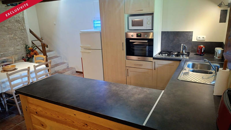 Maison - 207 m² - 8 pièces