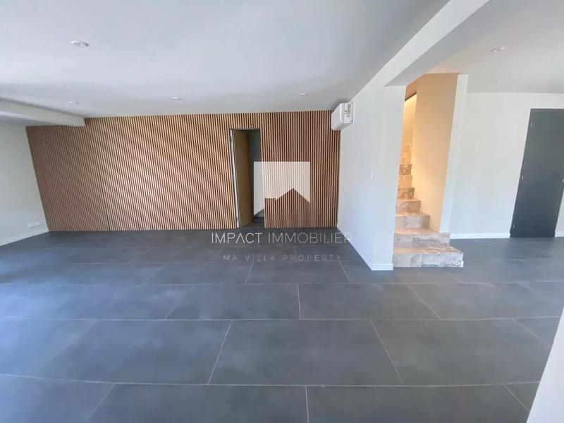 Maison - 160 m² - 7 pièces