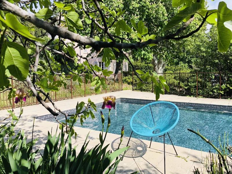 Maison - 433 m² - 15 pièces