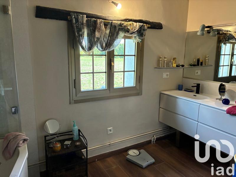 Maison - 197 m² - 8 pièces