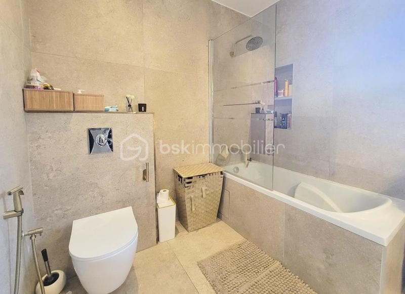 Villa - 141 m² - 5 pièces