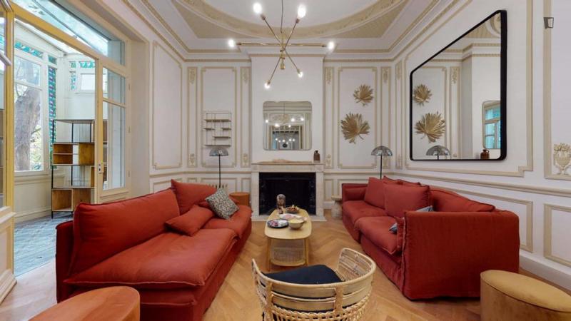 Chambre - 25 m² - 11 pièces