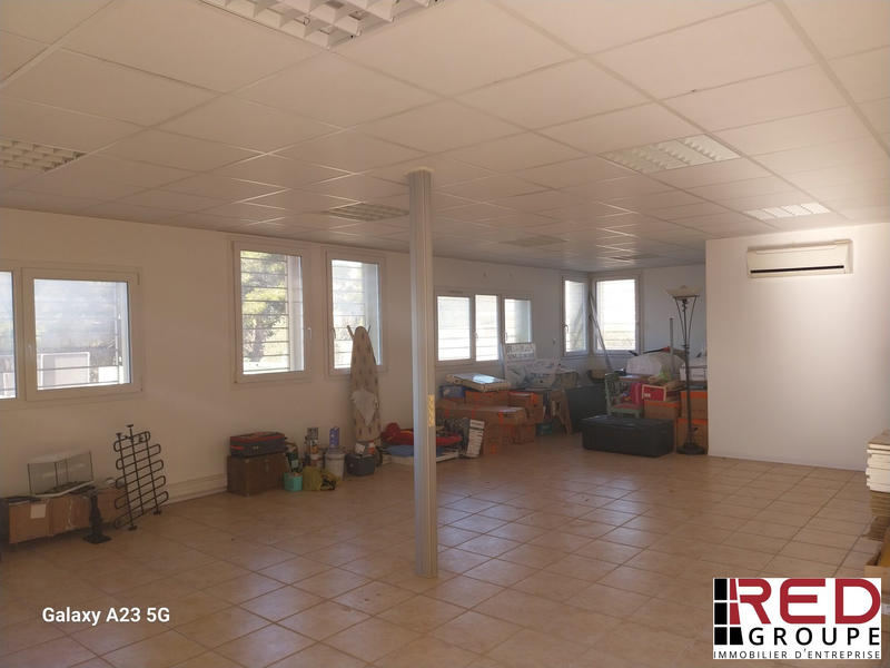 Bureau - 67 m² - 2 pièces