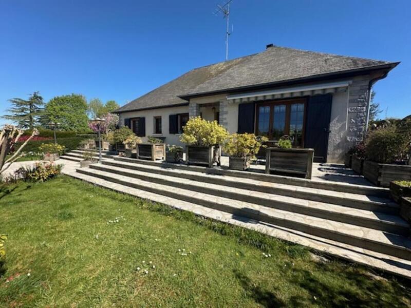 Maison - 105 m² - 6 pièces