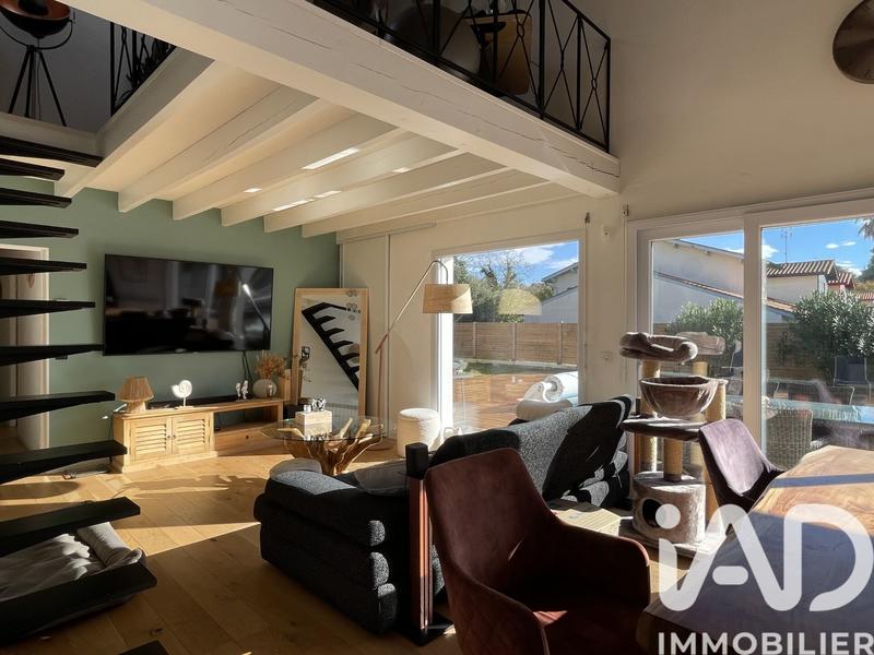 Maison - 158 m² - 5 pièces